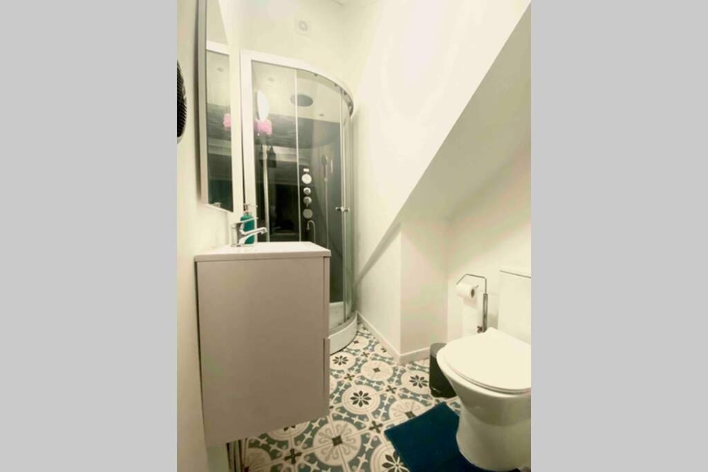 Luxury 1Bedroom Apartment 몽스 외부 사진